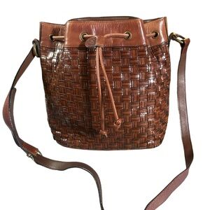 Vintage Dillards Brand Brown Leather Woven Bucket Drawstring Shoulder Bag 90’s